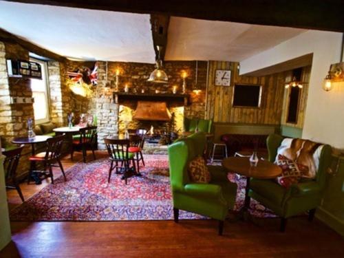 여관 Woodstock Arms