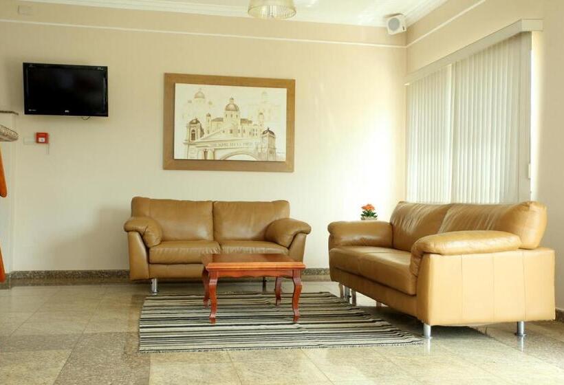 בית מלון כפרי Candeias