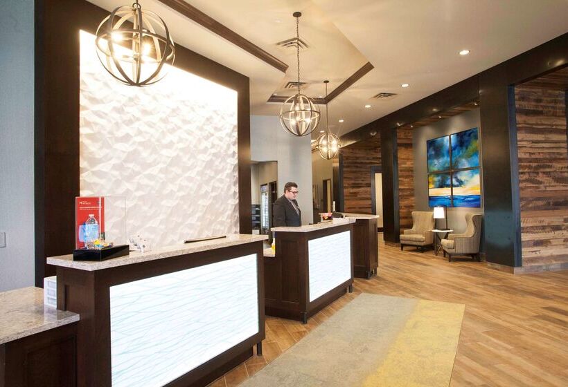 هتل Hampton Inn & Suites Downtown St. Paul