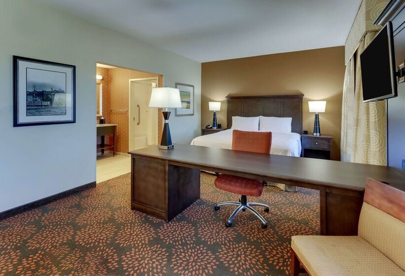 Отель Hampton Inn & Suites Hartsville