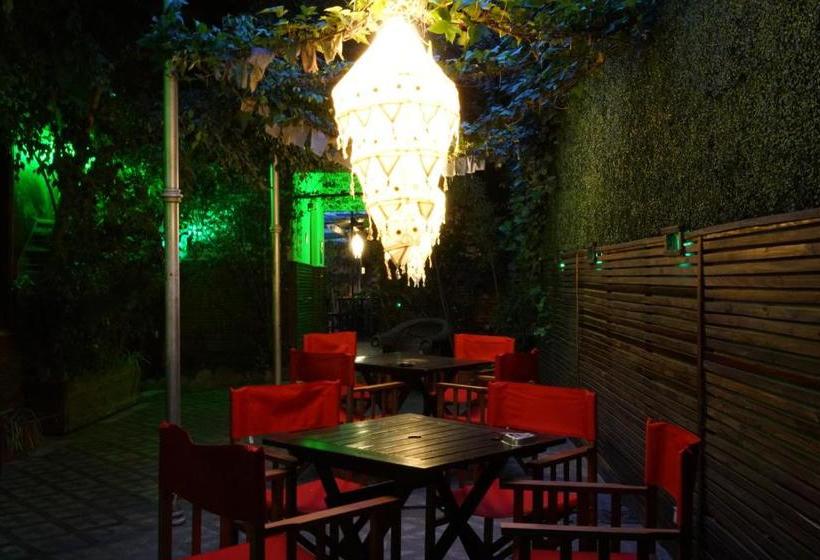 هتل Hostal Prisamata