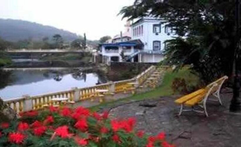 Nhundiaquara Hotel E Restaurante