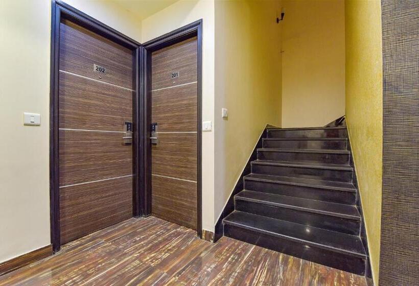 Fabhotel Resolute Gopalpura