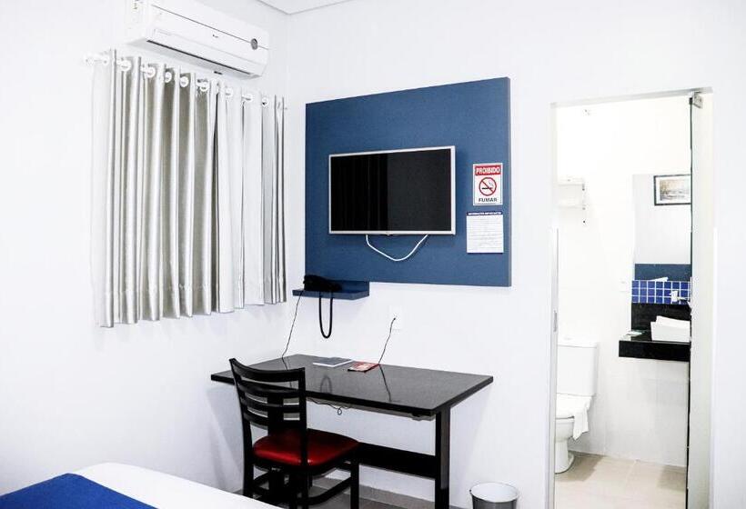 בית מלון כפרי Paris