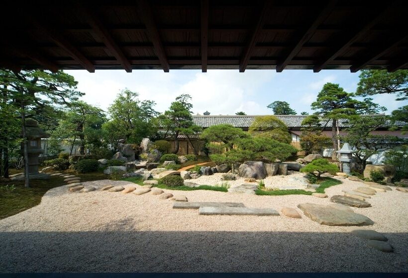 هتل Ryokan Yukeikohan Suitenkaku