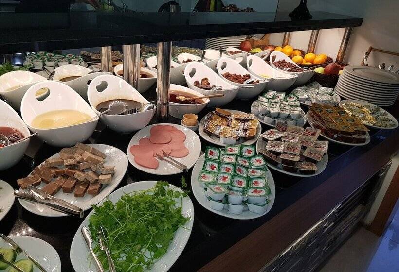 בית מלון כפרי Business Palas