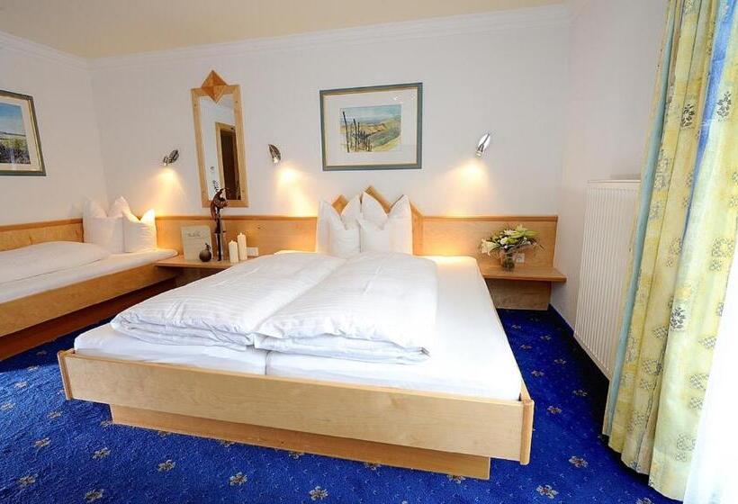 هتل Garni Valülla