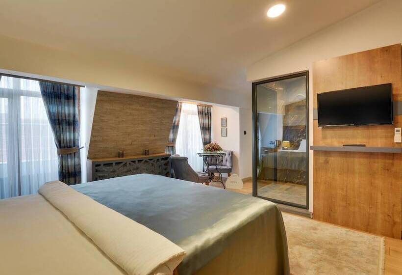 هتل Grande Stella