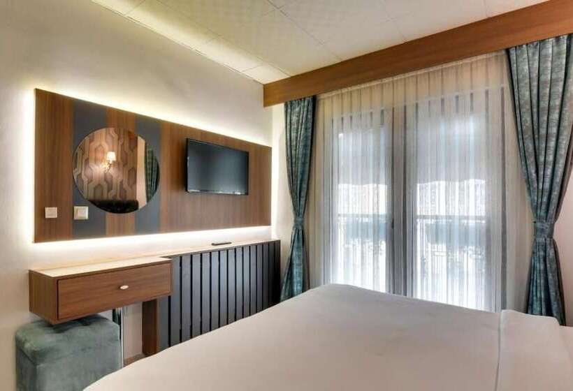 هتل Grande Stella