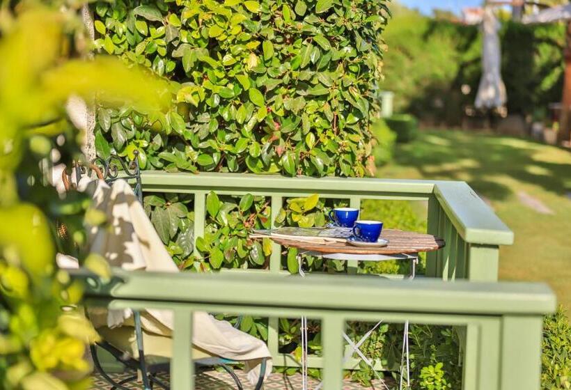 هتل Palas Alaçatı   Adult Only