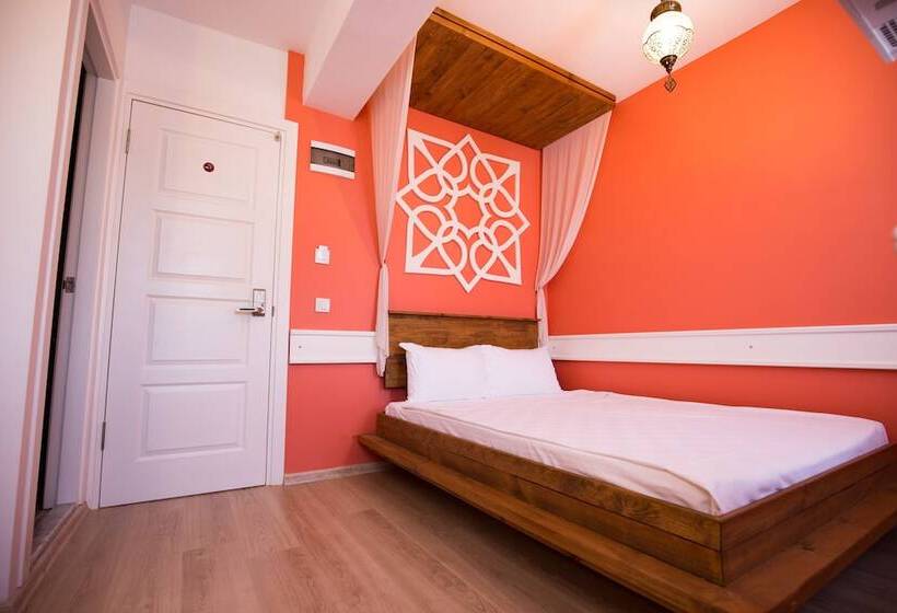 Menendi Otel