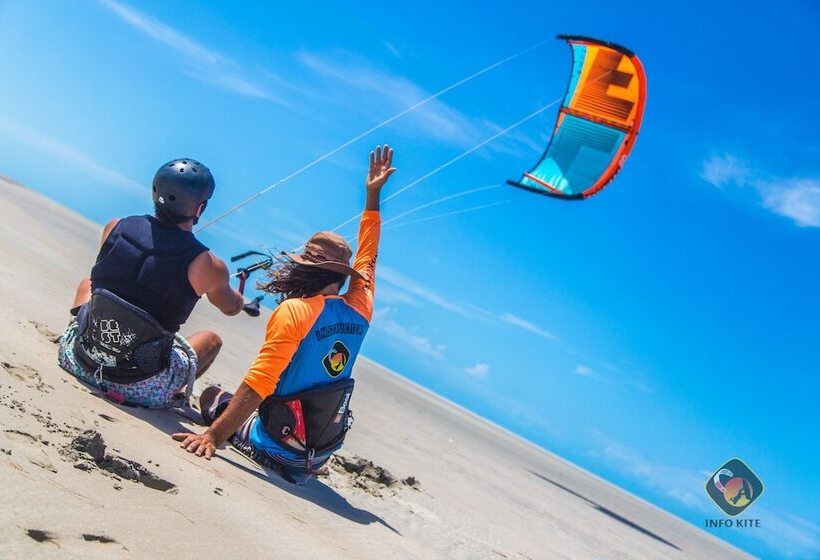 تختخواب و صبحانه Bebel Kite House