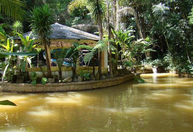 ホテル Camping Quedasdagua