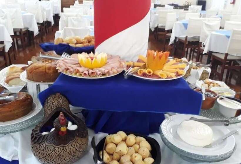 Mova Hotel D Oeste Localizado Em Frente A Praça Principal Da Cidade, Na área Central Pé Na Praça