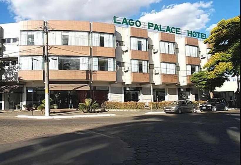 ホテル Lago Palace