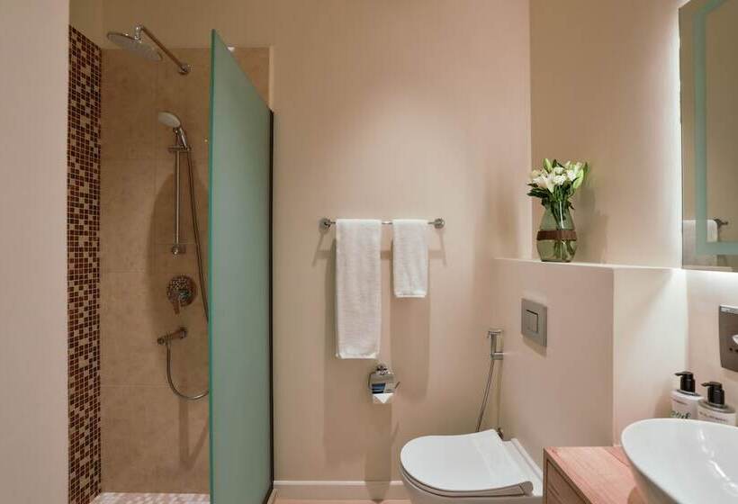 هتل Cloud7 Residence Alula