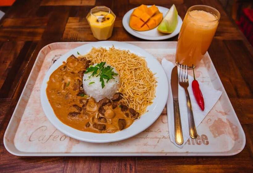 בית מלון כפרי Cafezal Palace