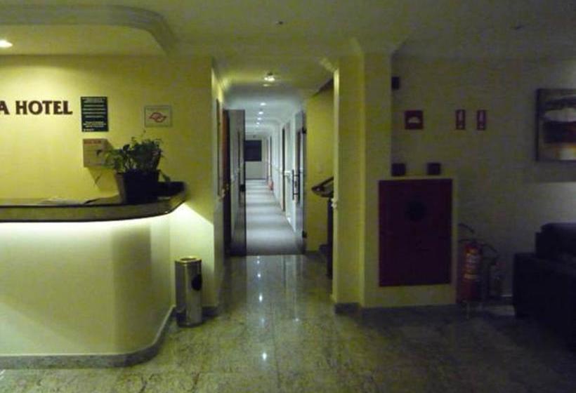 ホテル Itupeva Plaza