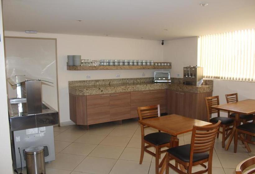 ホテル Itupeva Plaza