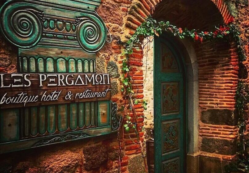בית מלון כפרי Les Pergamon