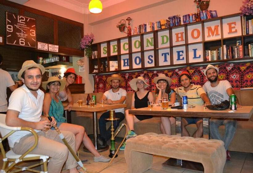 Hotel Second Home Hostel