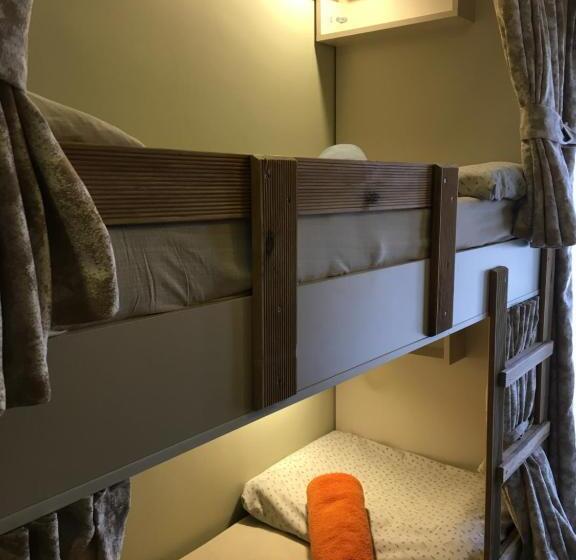 Hotel Second Home Hostel