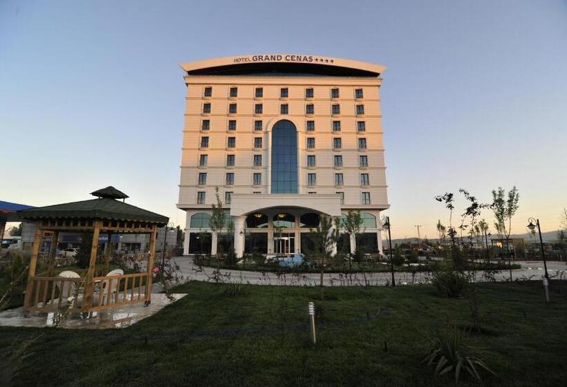 هتل Grand Cenas