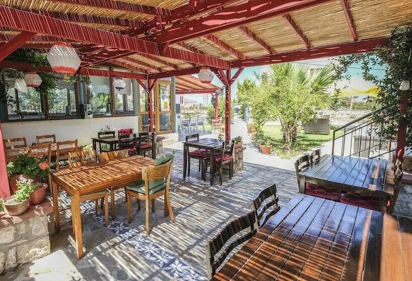 هتل Karaburun Konak
