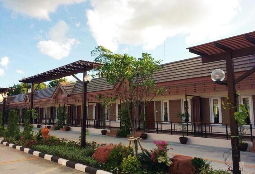Baan Por Pla Resort