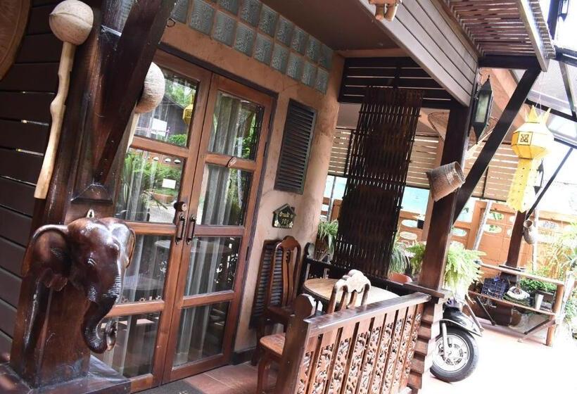 هتل Baanfai Guesthouse Chiangkhong