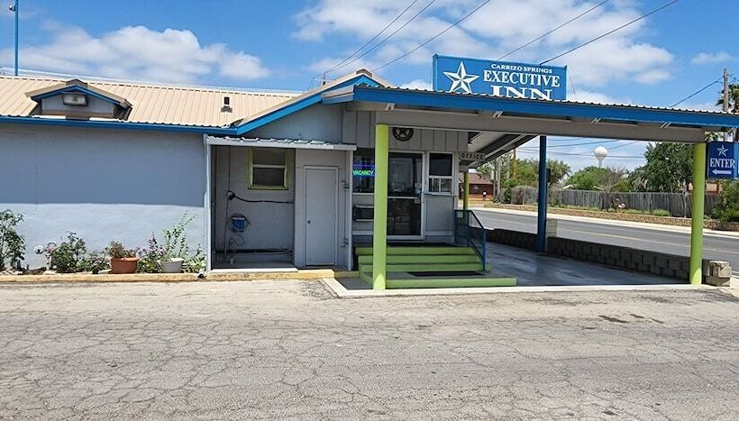 Отель Carrizo Executive Inn