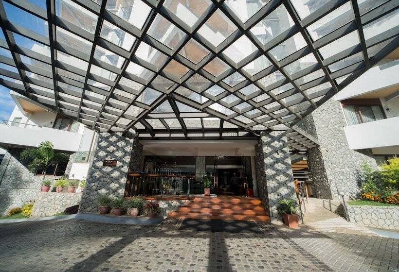 فندق Grand Sierra Pines Baguio