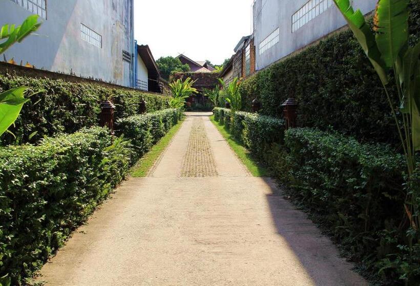 هتل Namkhong Guesthouse And Resort