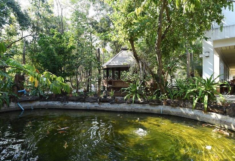 هتل Tak Andaman Resort &