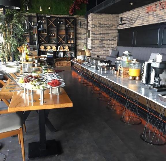 בית מלון כפרי Wes