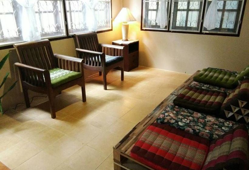 הוסטל Twin House At Tapae