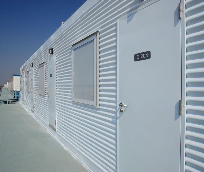 בית מלון כפרי Bric Box  Buriram