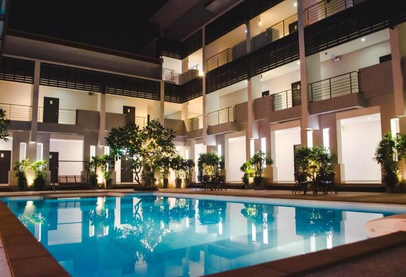 هتل Bualinn Resort