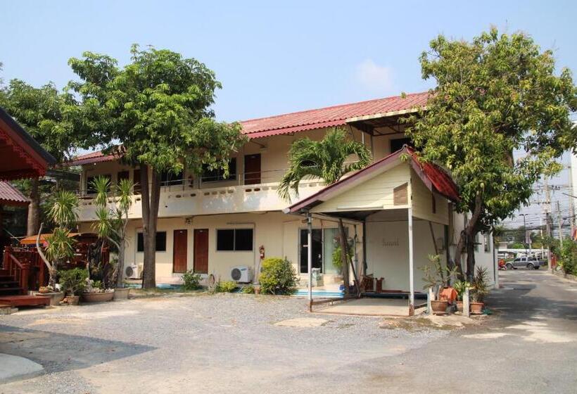 فندق Ratchaphruek Resort