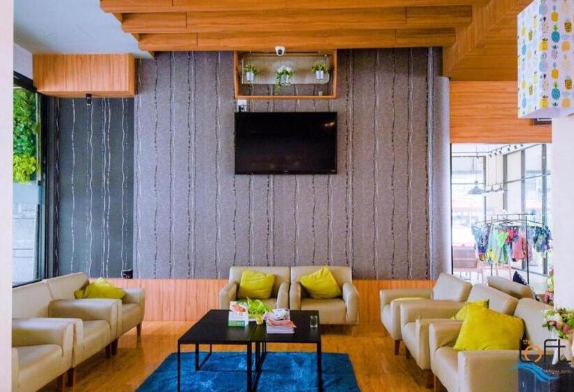 هتل The Loft Seaside Sriracha