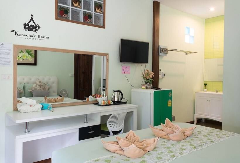 بنسيون Kanecha's Home Lampang