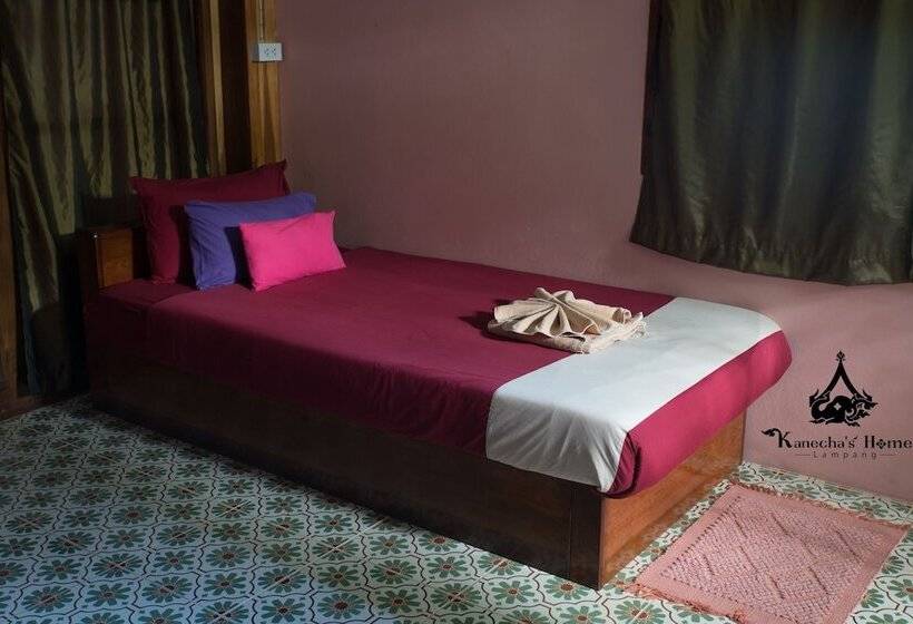بنسيون Kanecha's Home Lampang