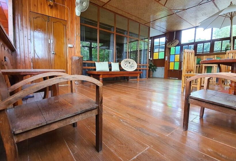 بنسيون Kanecha's Home Lampang
