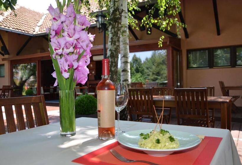 تختخواب و صبحانه Garni Hotel Plava Laguna