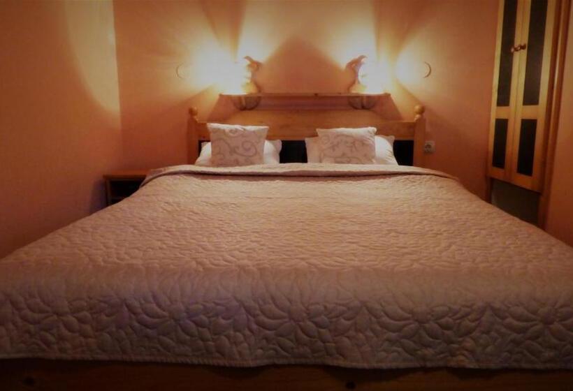 تختخواب و صبحانه Vila Palma Palic