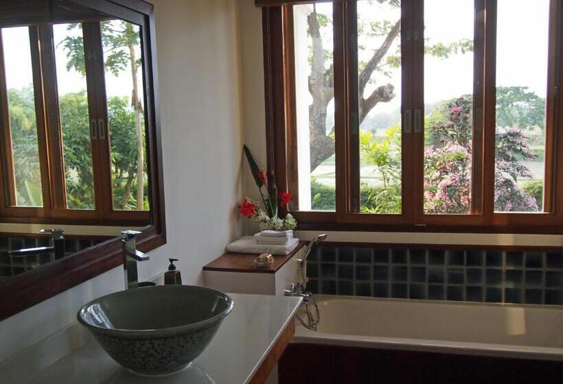 تختخواب و صبحانه Villa Albizia, Chiang Mai