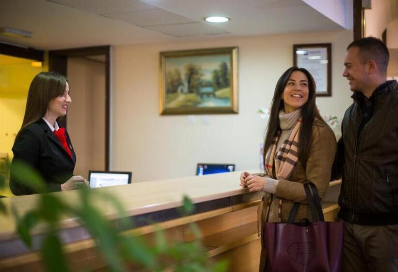 هتل Medical And Spa Centre Merkur