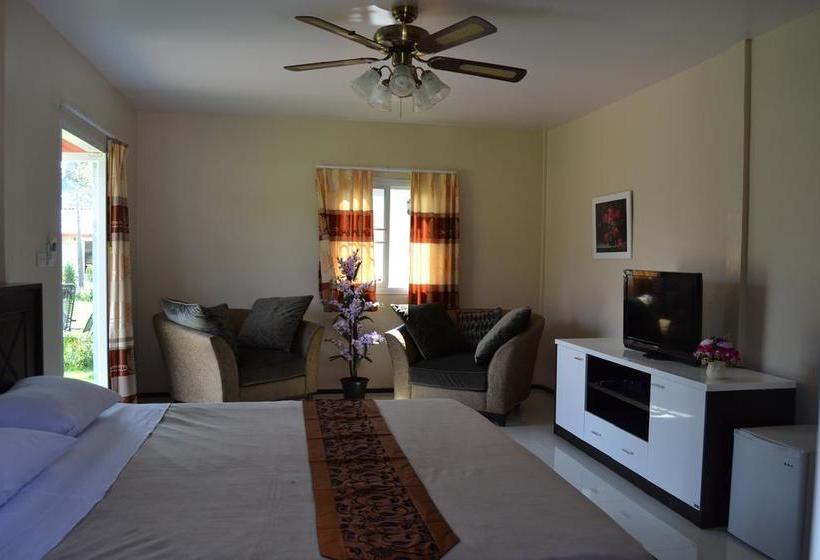 בית מלון כפרי Moon River Resort