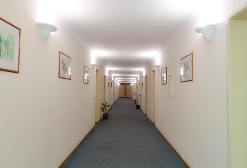 مُتل Garni Hotel Lake