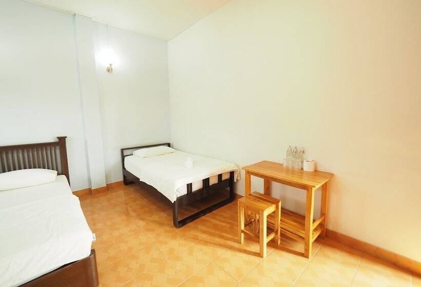 منتجع Chuan Chom Guesthouse